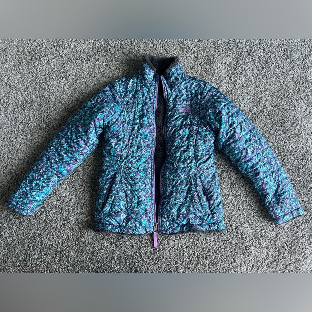 The North Face Girls coat size medium (10-12)